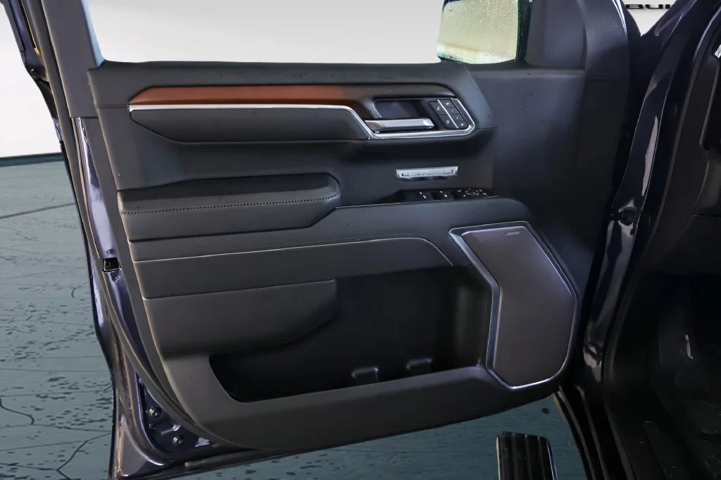 Certified Used 2025 Titanium Rush Metallic GMC Denali image 25
