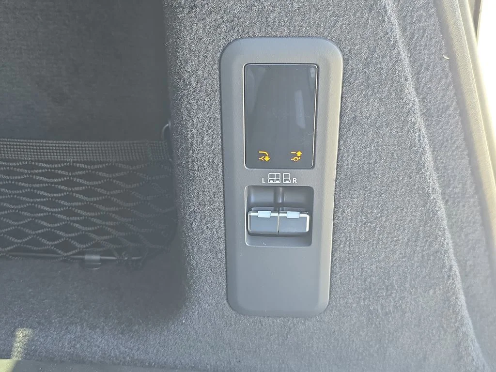 New 2026 Gray Land Rover Dynamic SE image 14