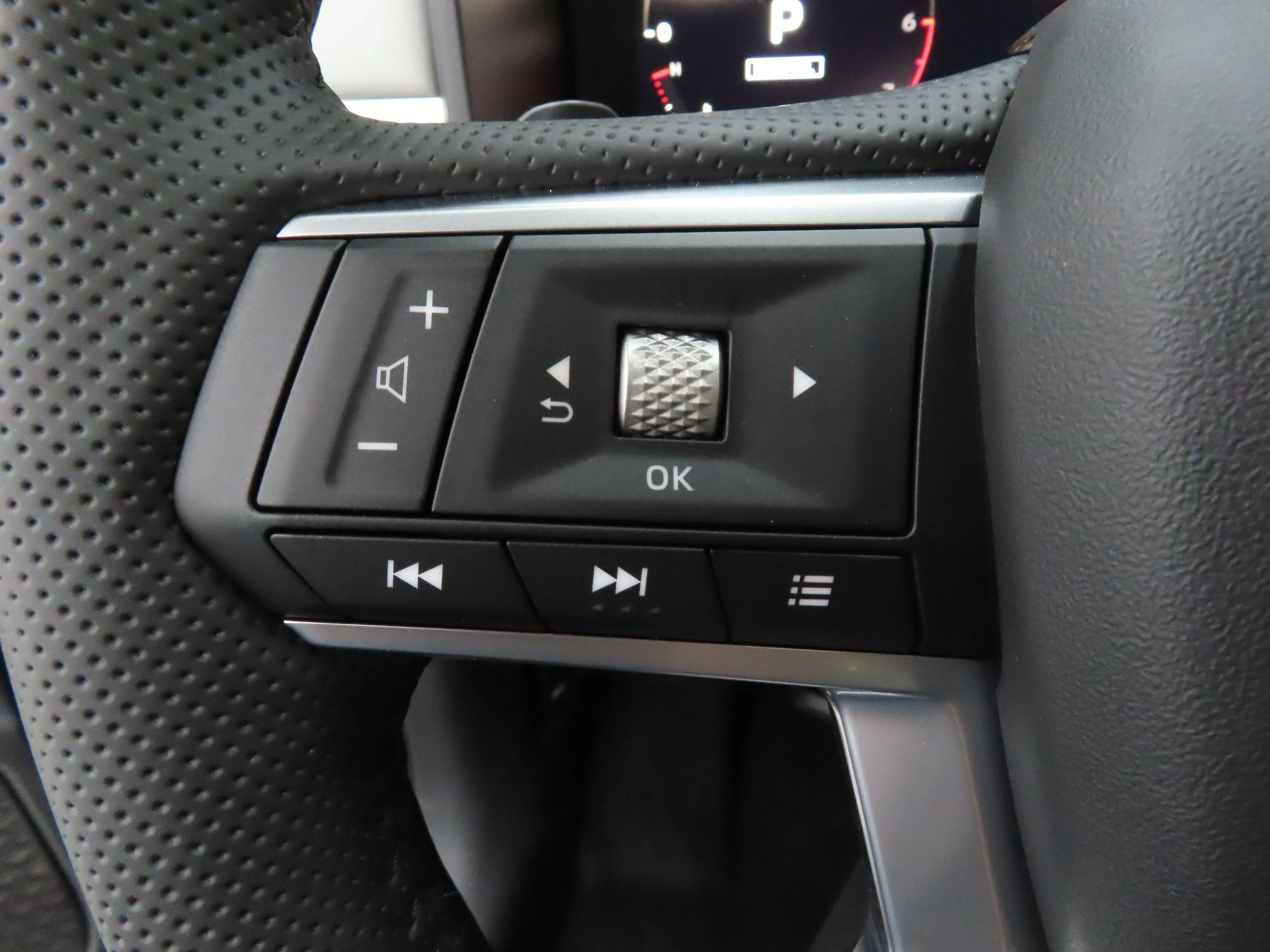 New 2026 Gray Mitsubishi SE image 9