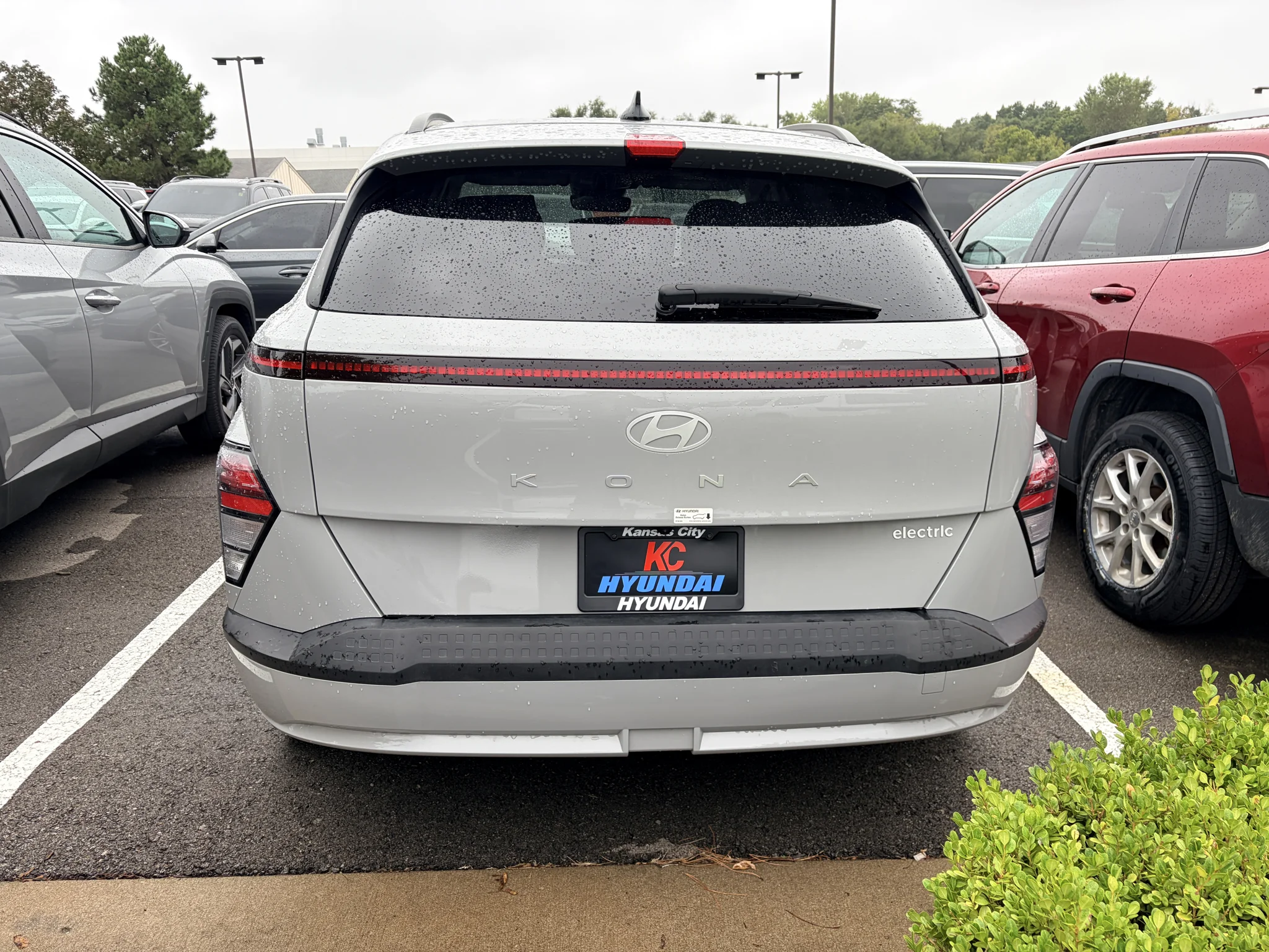 Used 2024 Cyber Gray Metallic Hyundai SEL image 4