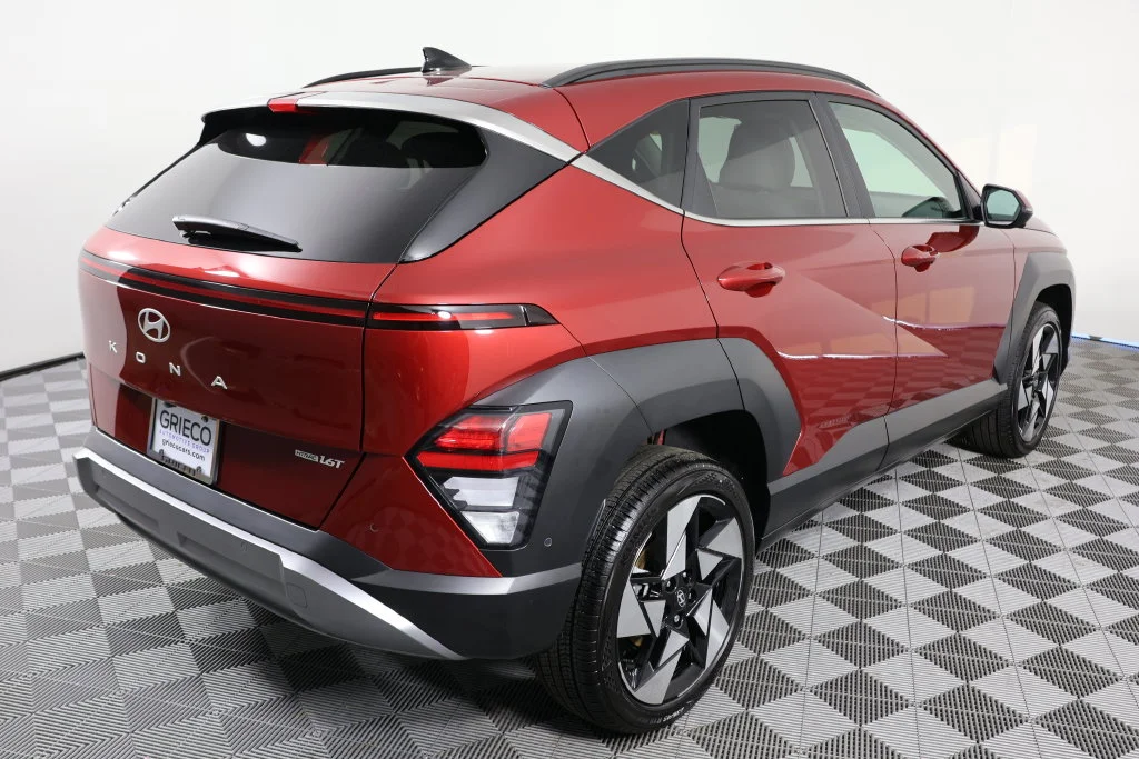 Used 2024 Red Metallic Hyundai Limited image 8