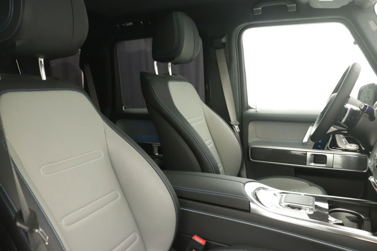 2025 Mercedes-Benz G-Class G580 - Photo 9