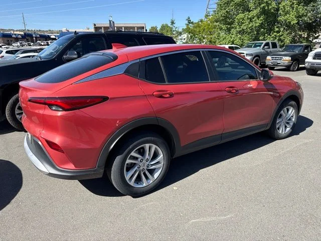 Used 2024 Red Buick Preferred image 3
