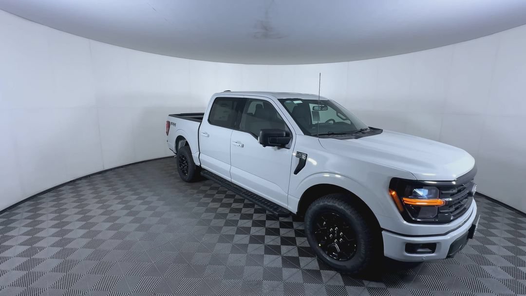 New 2026 Avalanche Ford XLT image 2
