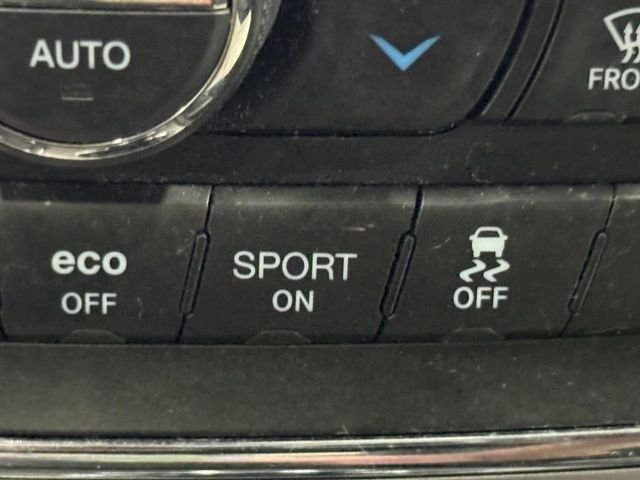 Used 2018 Black Jeep Altitude image 32