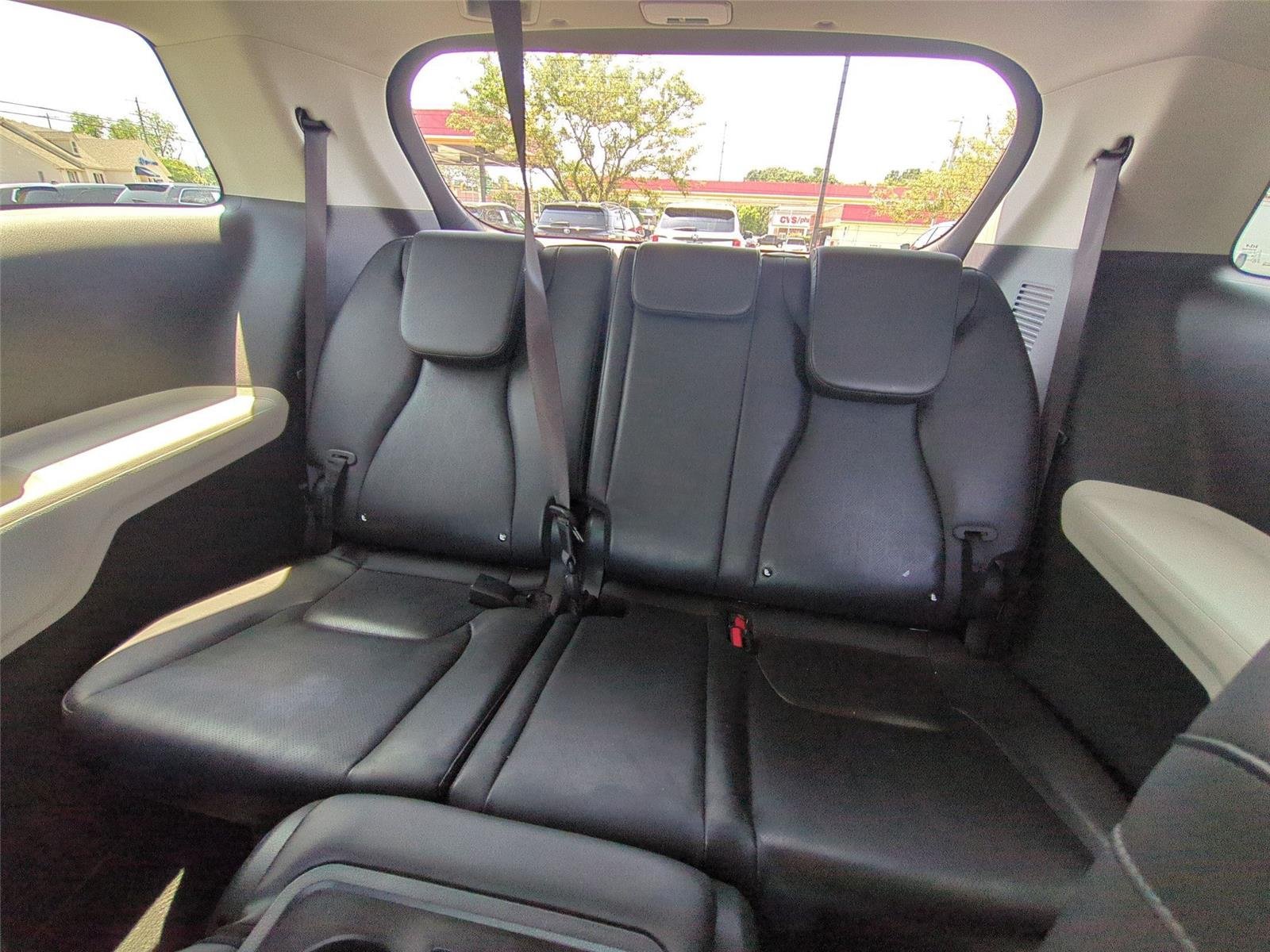 Used 2022 Silky Silver Kia LXS image 34
