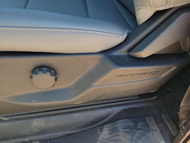 2025 Ford F-550 Super Duty Chassis Cab XL - Photo 44