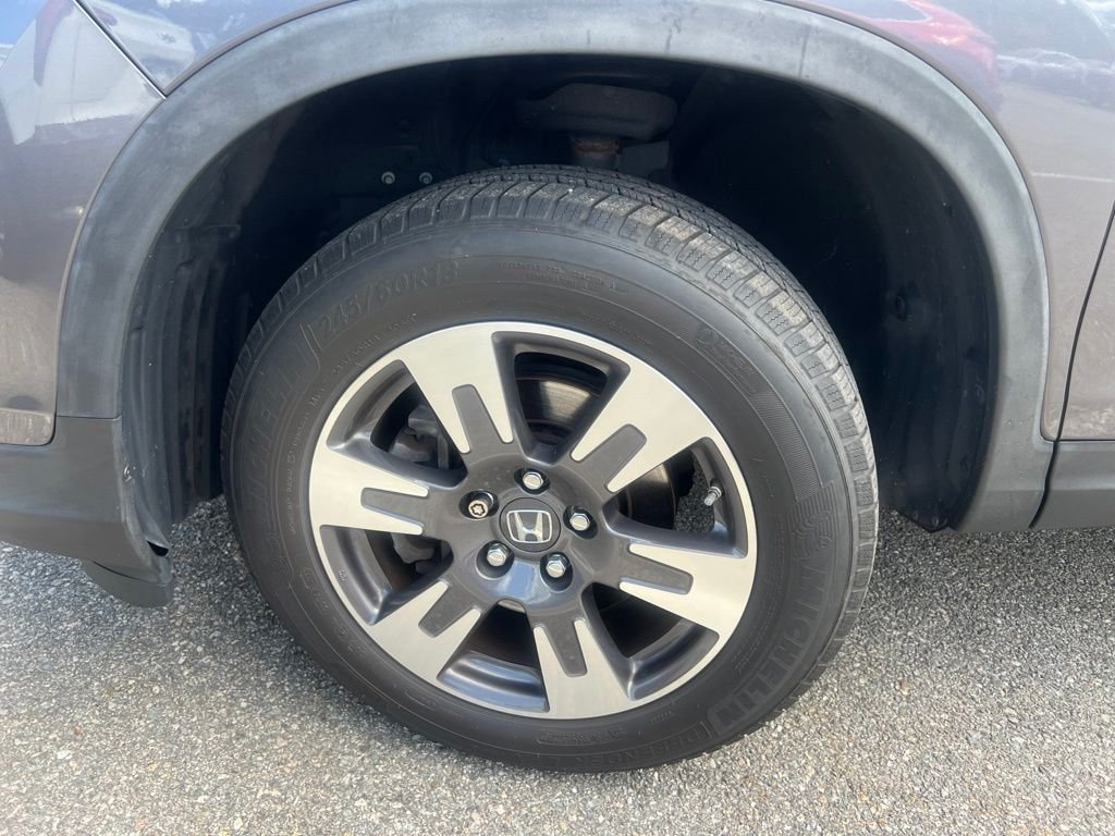 Used 2019 Gray Honda RTL image 3
