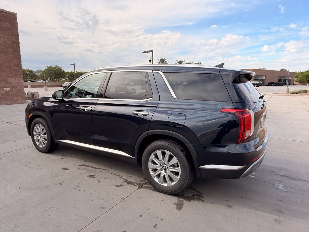 Certified Used 2025 White Hyundai SEL image 9