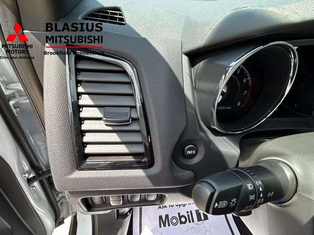 New 2025 White Mitsubishi 2.0 Trail Edition image 53