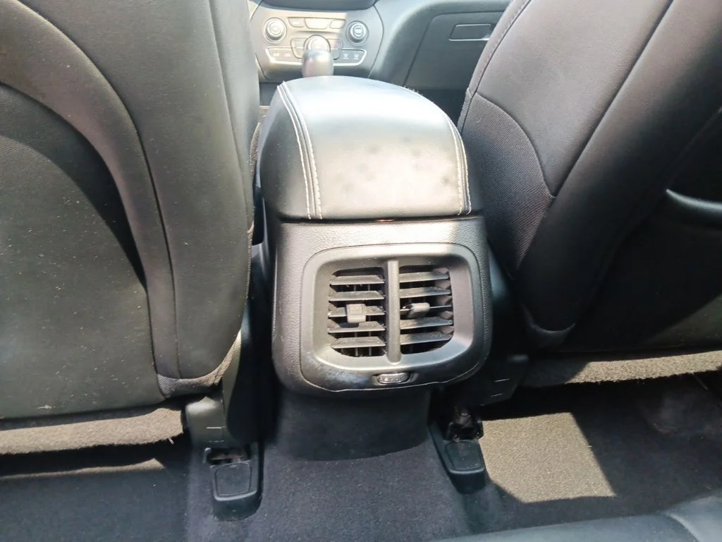 Used 2022 Hydro Blue Pearlcoat Jeep X image 35