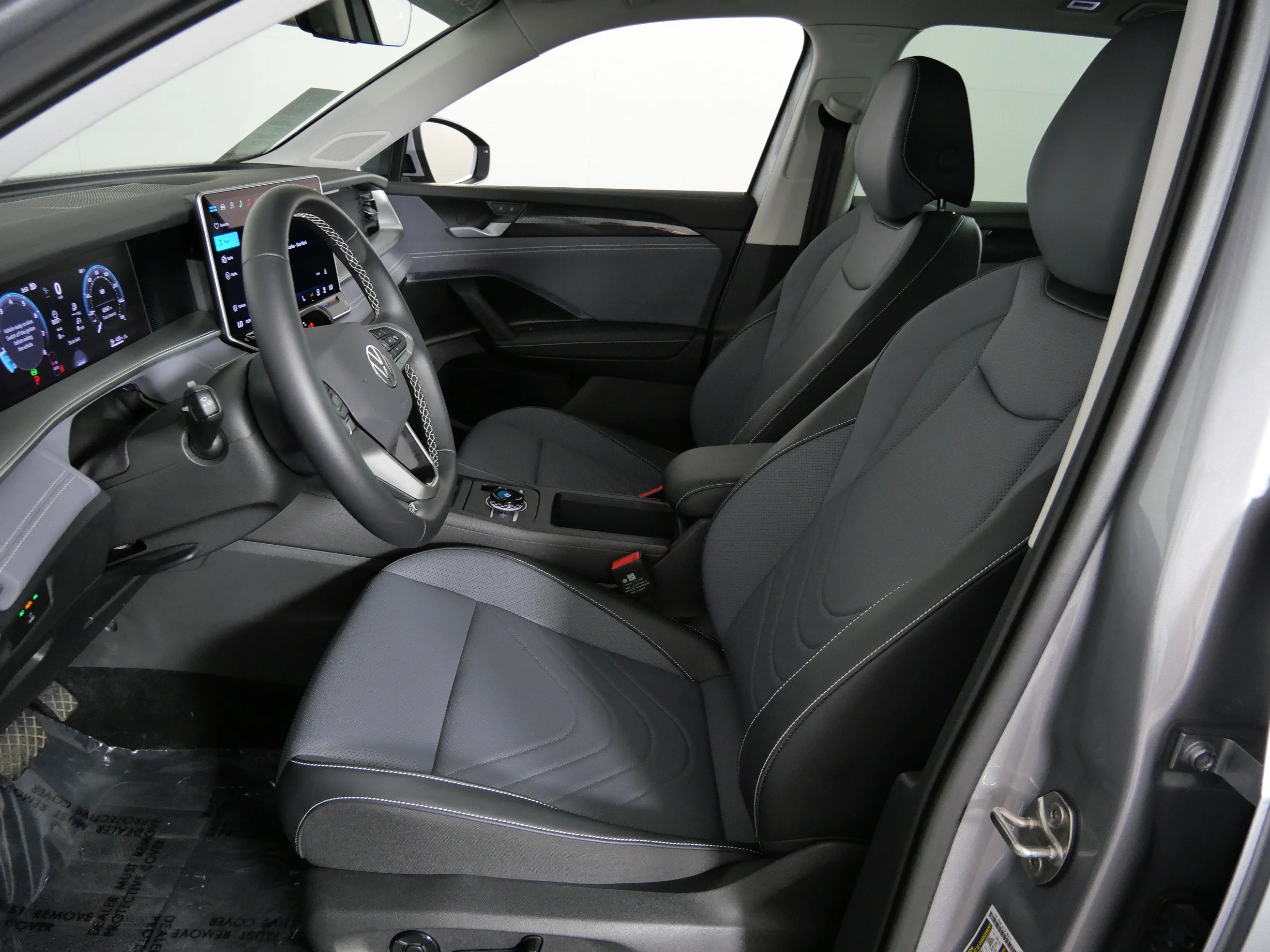 Certified Used 2026  Volkswagen SE image 21