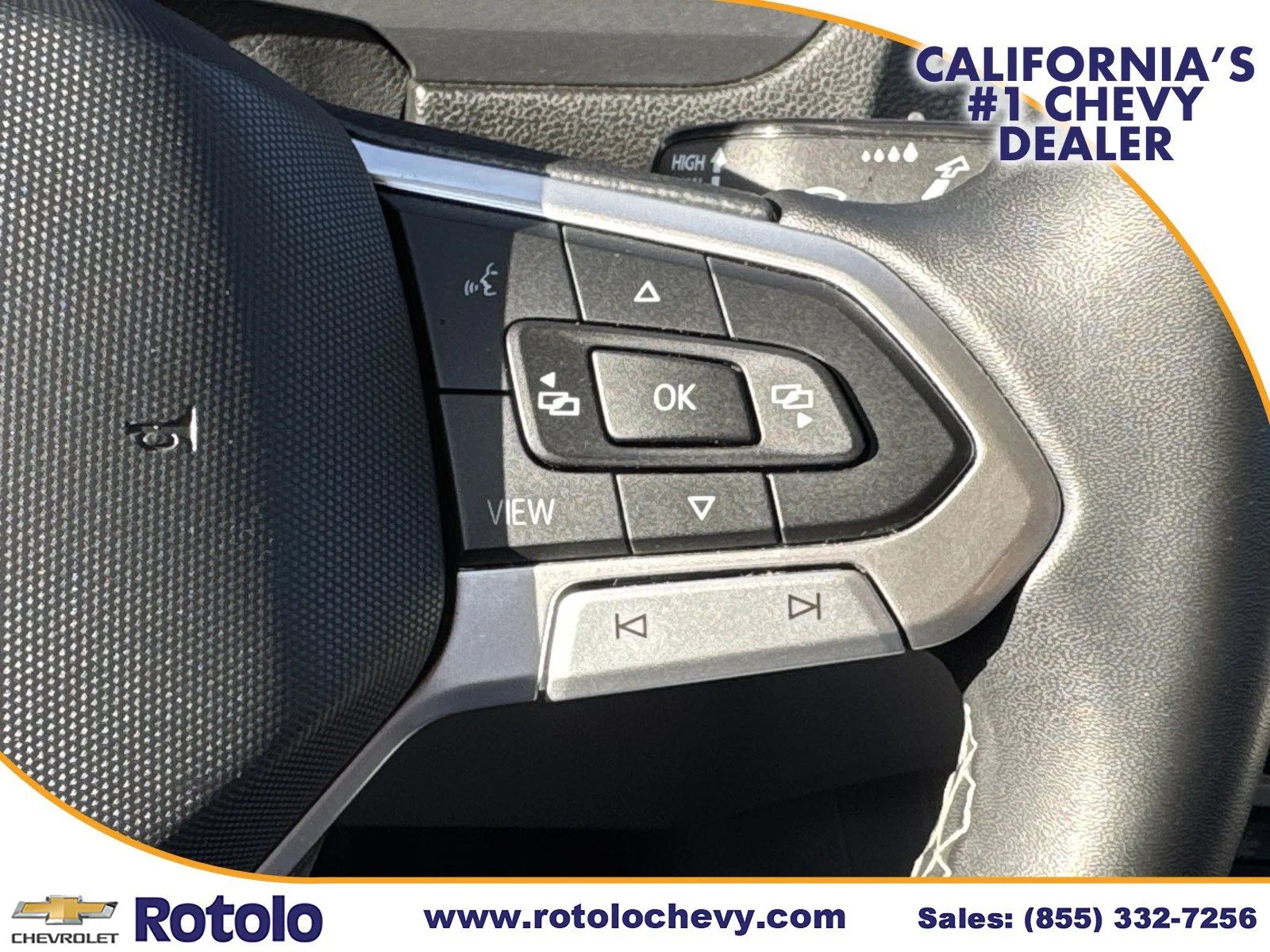 Used 2022 Blue Volkswagen SE image 18