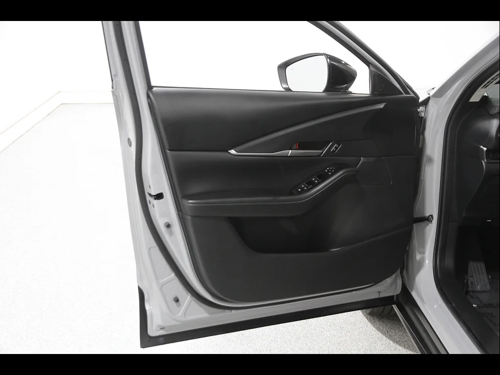 Certified Used 2025 Aero Gray Metallic Mazda 2.5 S Select Sport image 4