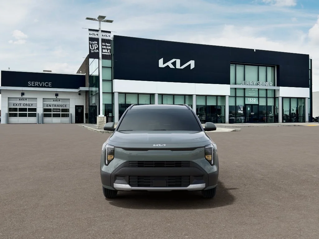 New 2027 Green Kia LX image 2