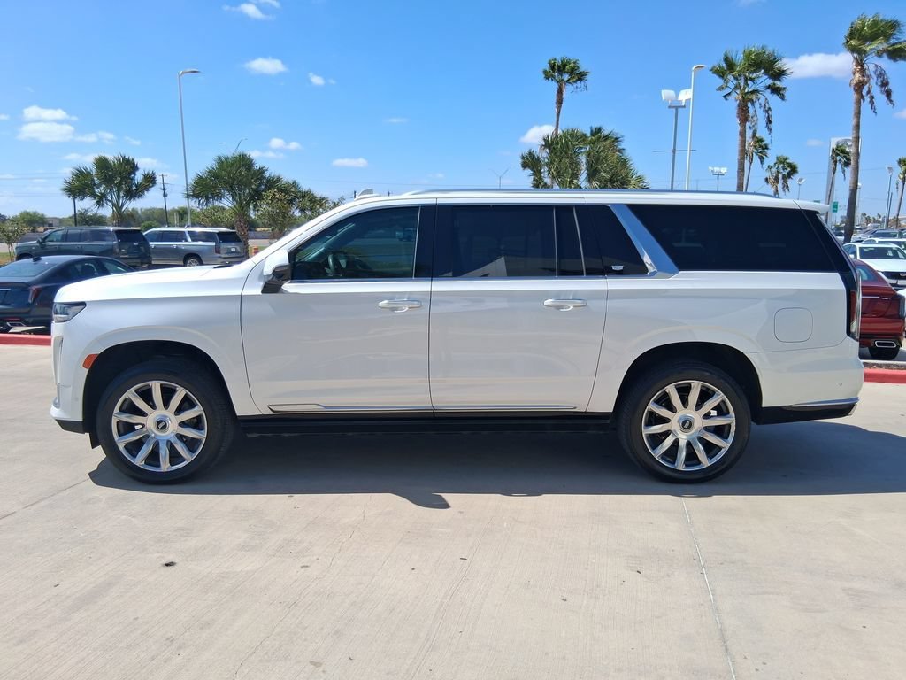 Used 2024 Crystal White Tricoat Cadillac Premium Luxury Platinum image 3