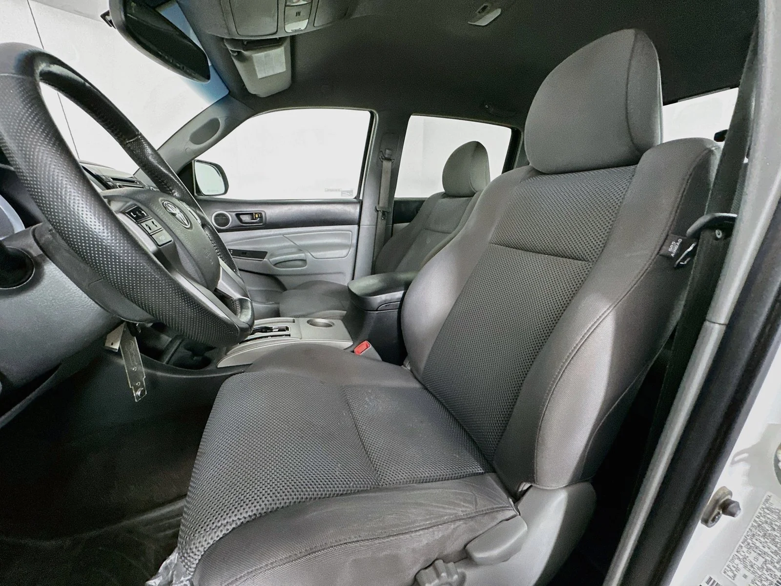 Used 2012 Super White Toyota Base image 20