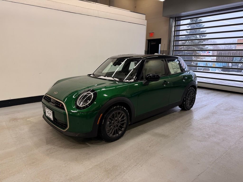 2026 MINI Hardtop Cooper S's photo