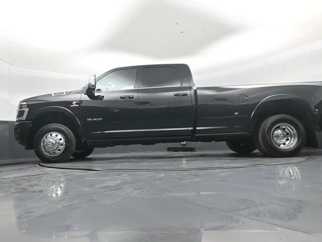New 2026 Diamond Black Crystal Pearl-Coat Exterior Paint RAM Limited image 44