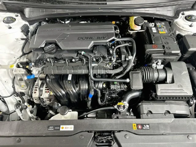 New 2026 White Hyundai SE image 21