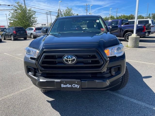 Used 2022 Midnight Black Metallic Toyota SR image 2