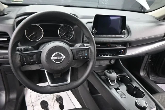 Used 2024 Gray Nissan SV image 27