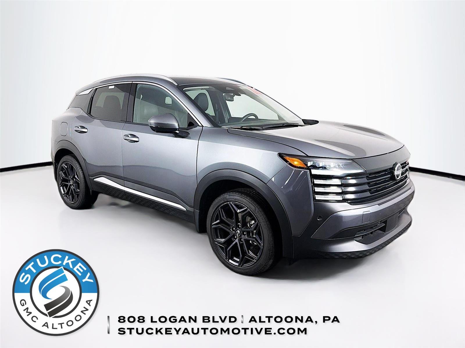 2025 Nissan Kicks 2.0 SR AWD's photo
