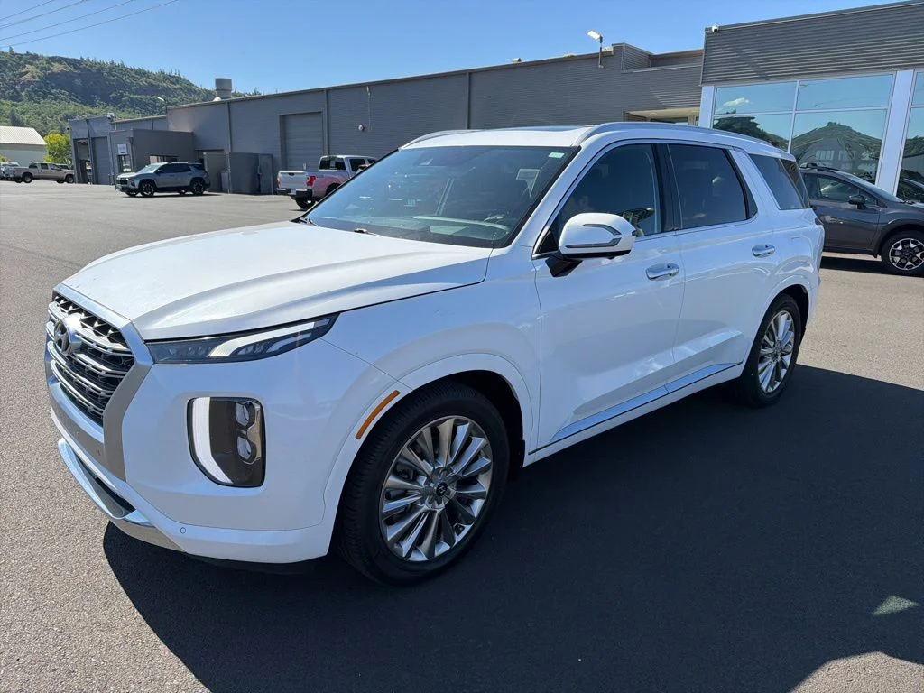 Used 2020 Hyper White Hyundai Limited image 10