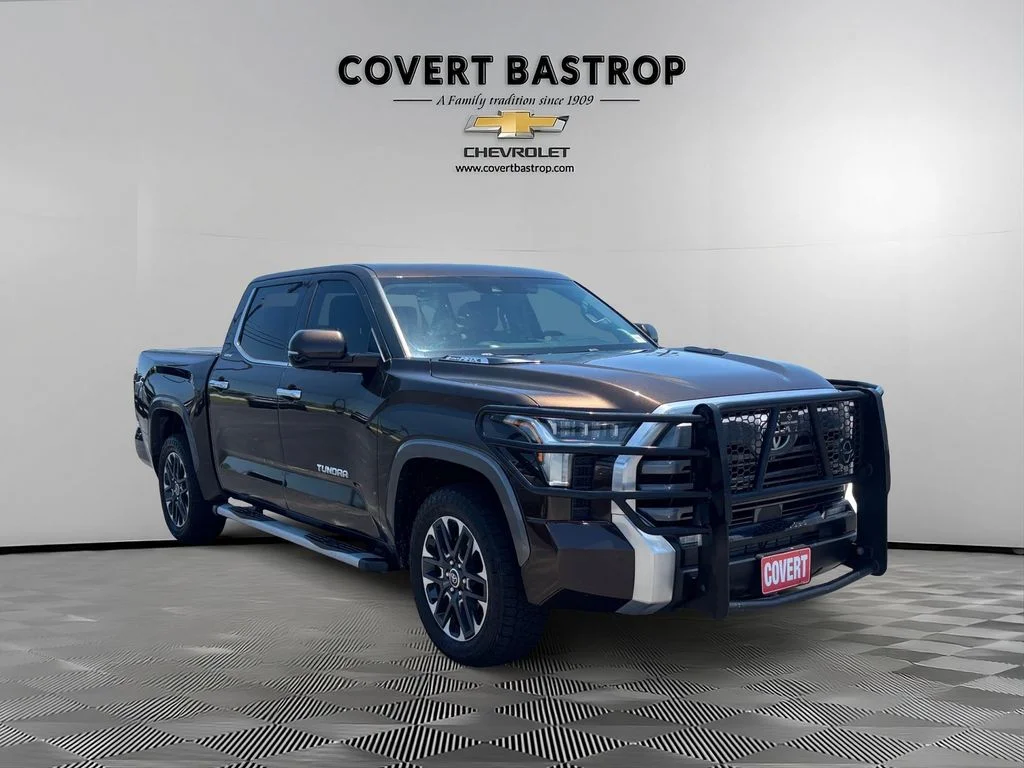 Used 2023  Toyota Limited image 7