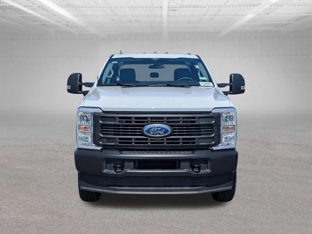 New 2026 Oxford White Ford F-350® XL image 5