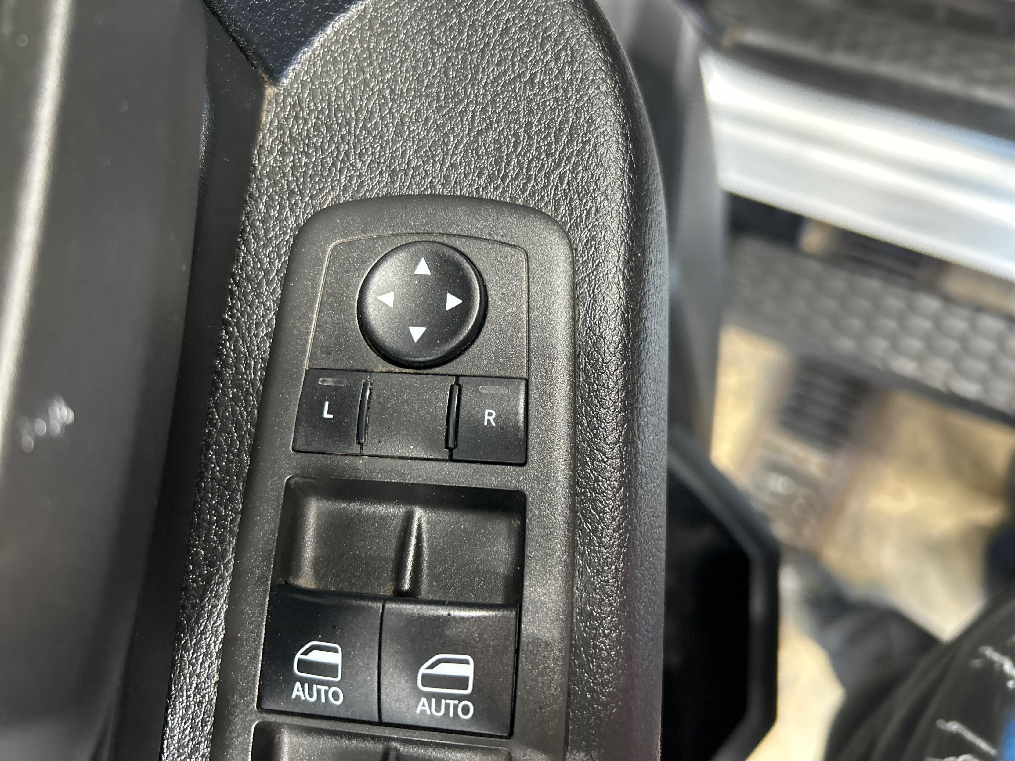 Used 2022 White Ram Tradesman image 31