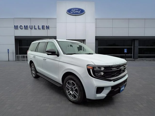 2026 Ford Expedition Active - Photo 6