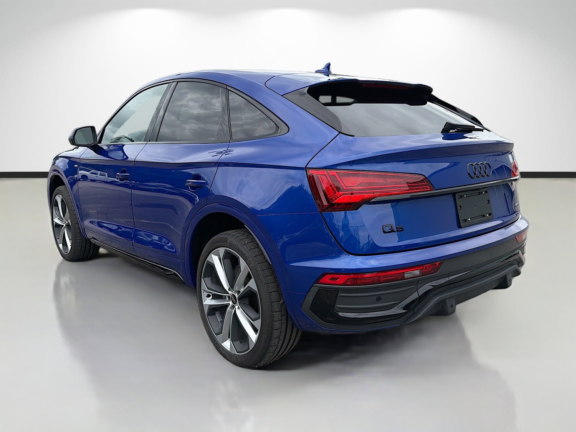 Certified Used 2023 Blue Metallic Audi S line Premium Plus image 5