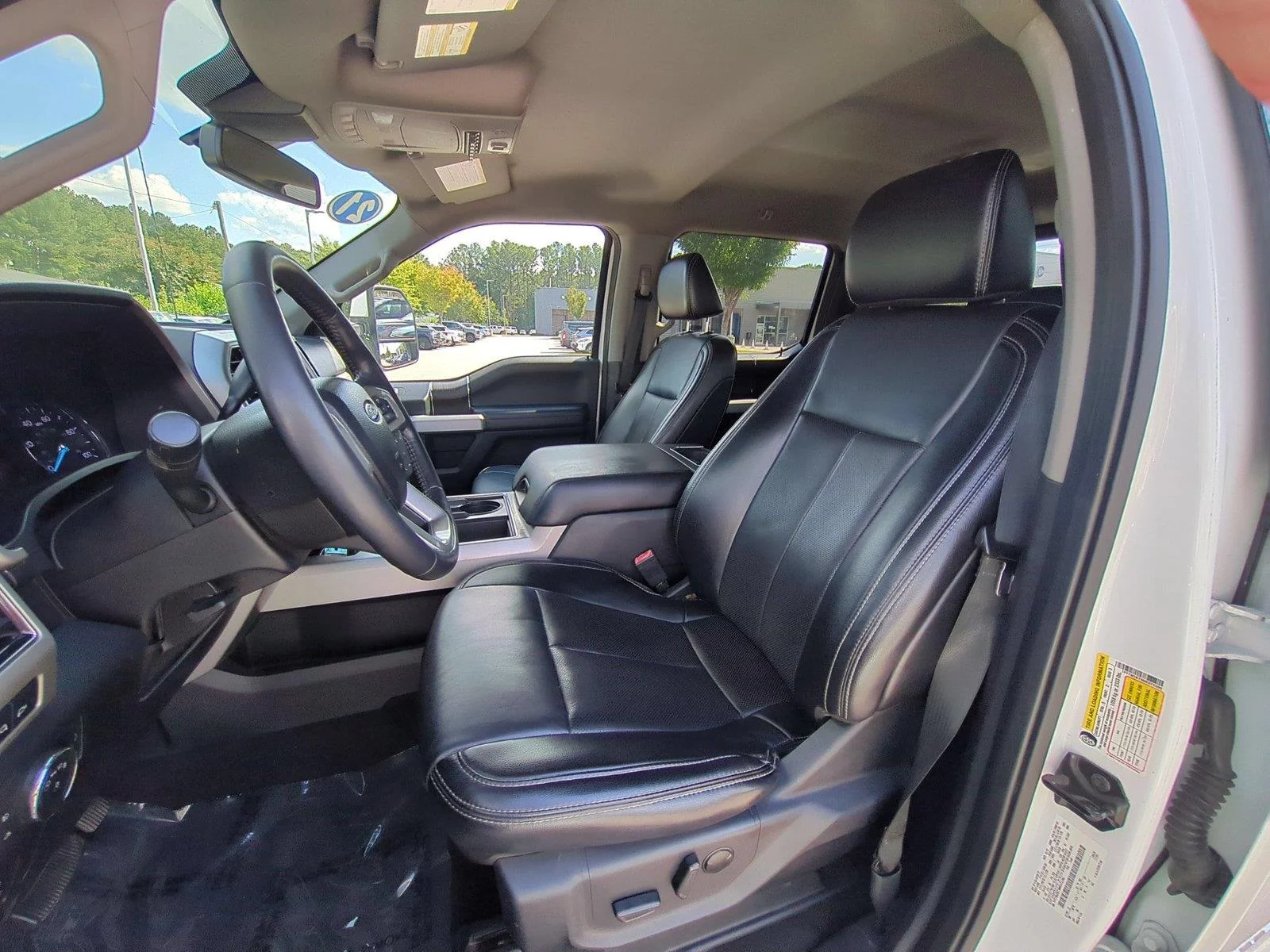 Used 2021 Oxford White Ford Lariat image 17