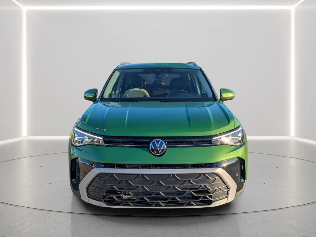 New 2027 Green Volkswagen 1.5T SE image 7