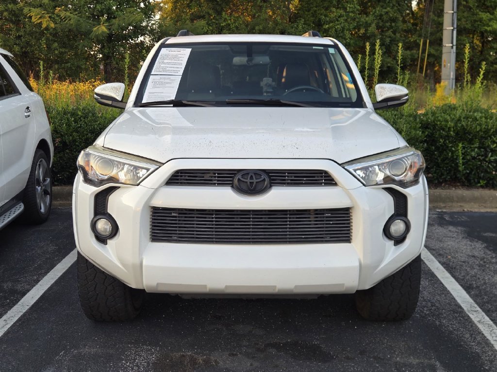 Used 2019 White Toyota SR5 Premium image 2