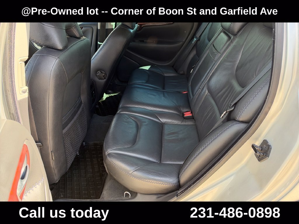 Used 2007  Volvo 2.5T image 26