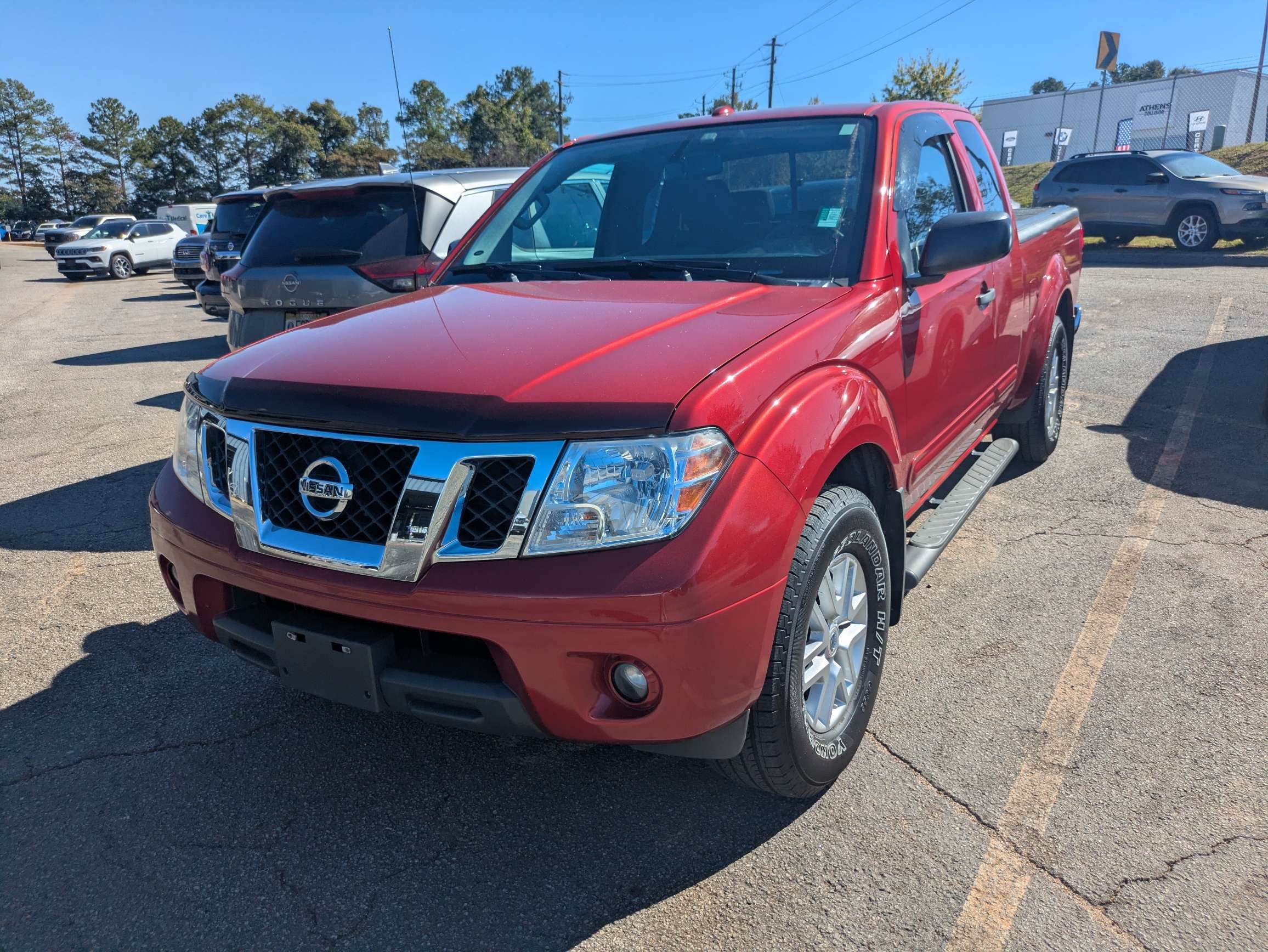 Used 2014 Red Nissan SV image 3