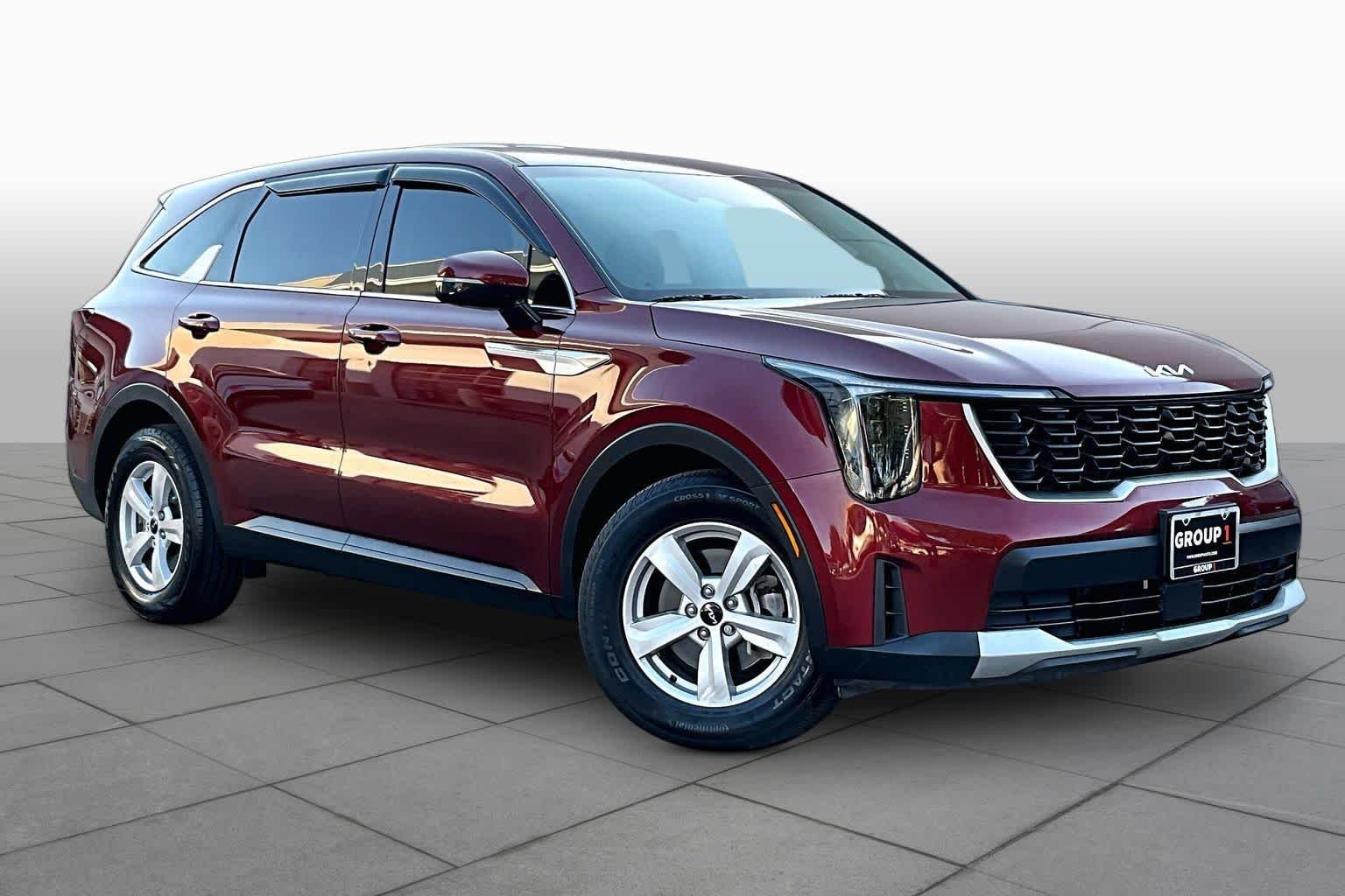 Pre-Owned 2024 Kia Sorento LX