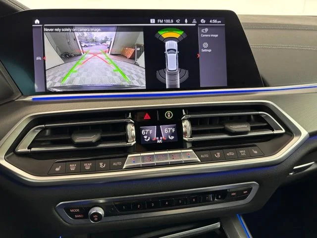 Used 2019 Gray BMW xDrive40i image 17
