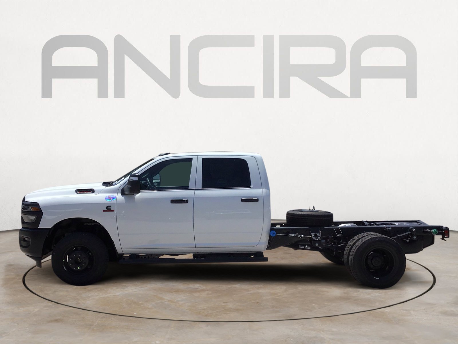 New 2026 Bright White Clearcoat RAM Tradesman image 7