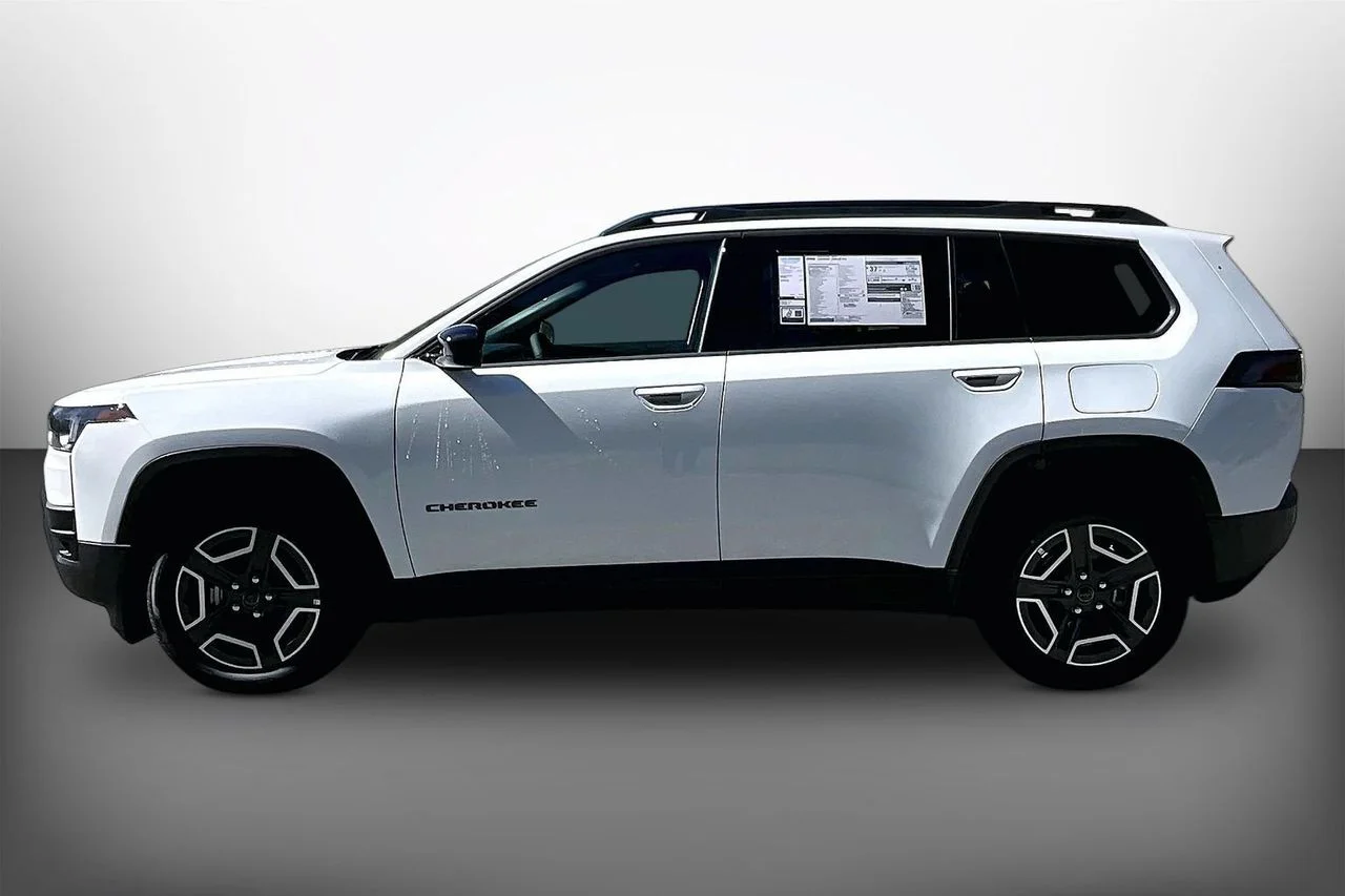 New 2026 Bright White Clearcoat Jeep Laredo image 5