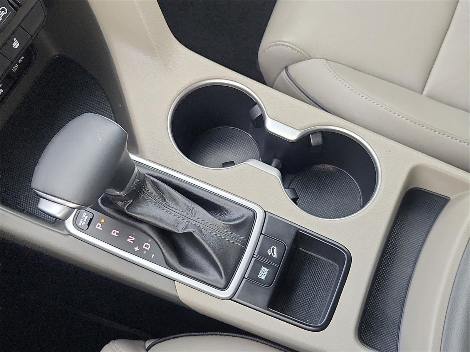 Used 2017 Silver Kia EX image 15