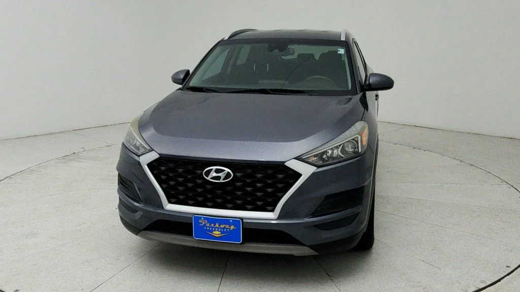 Used 2019 Gray Hyundai SEL image 2