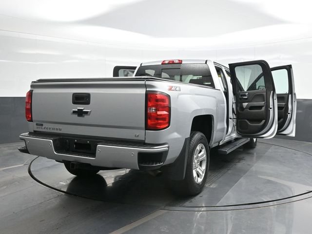 Used 2018 Silver Chevrolet LT image 29