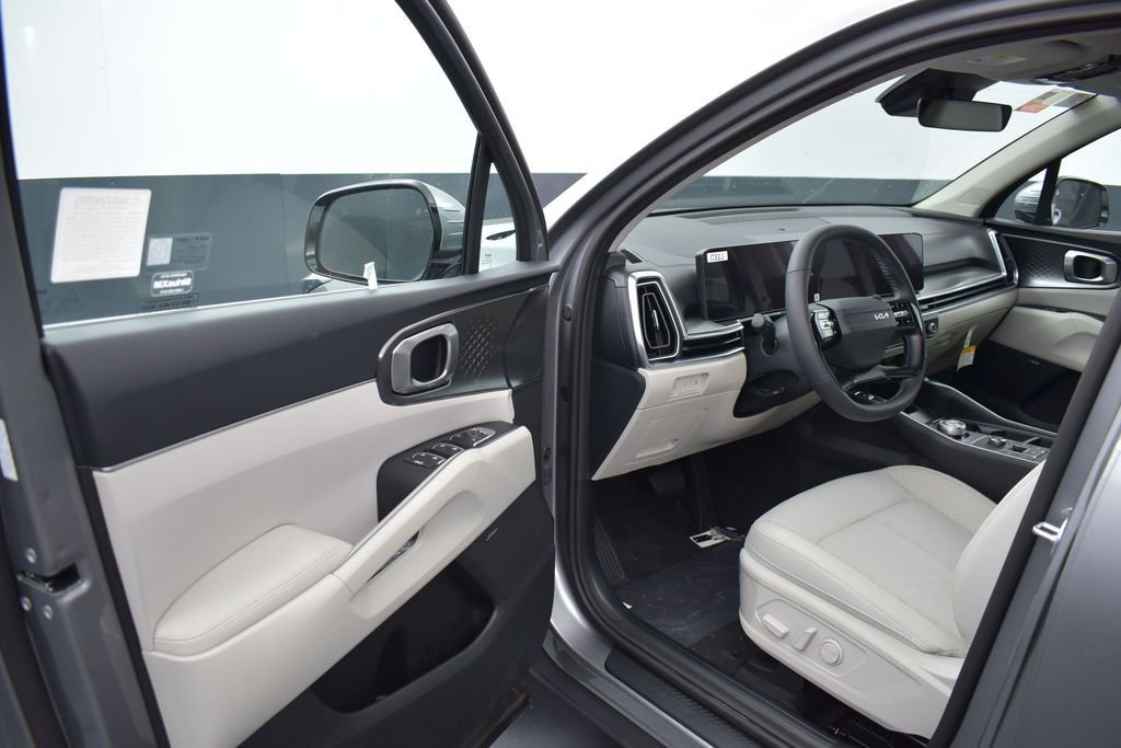 New 2026 Steel Gray Kia EX image 5