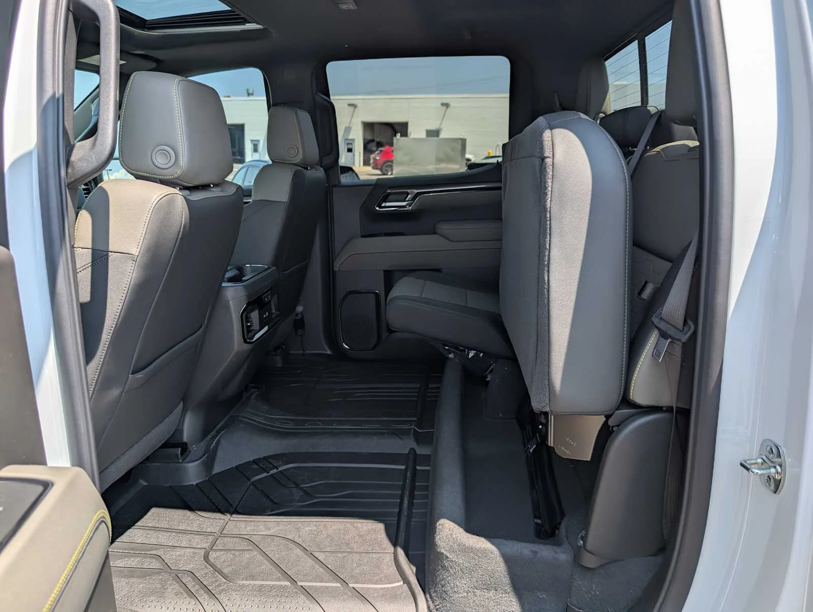 2026 Chevrolet Silverado 1500 ZR2 - Photo 22