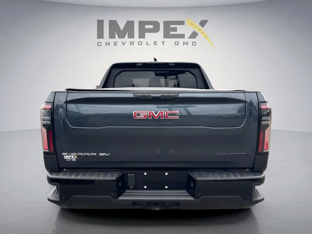 Used 2026 Deep Ocean Metallic GMC Elevation Extended Range image 4
