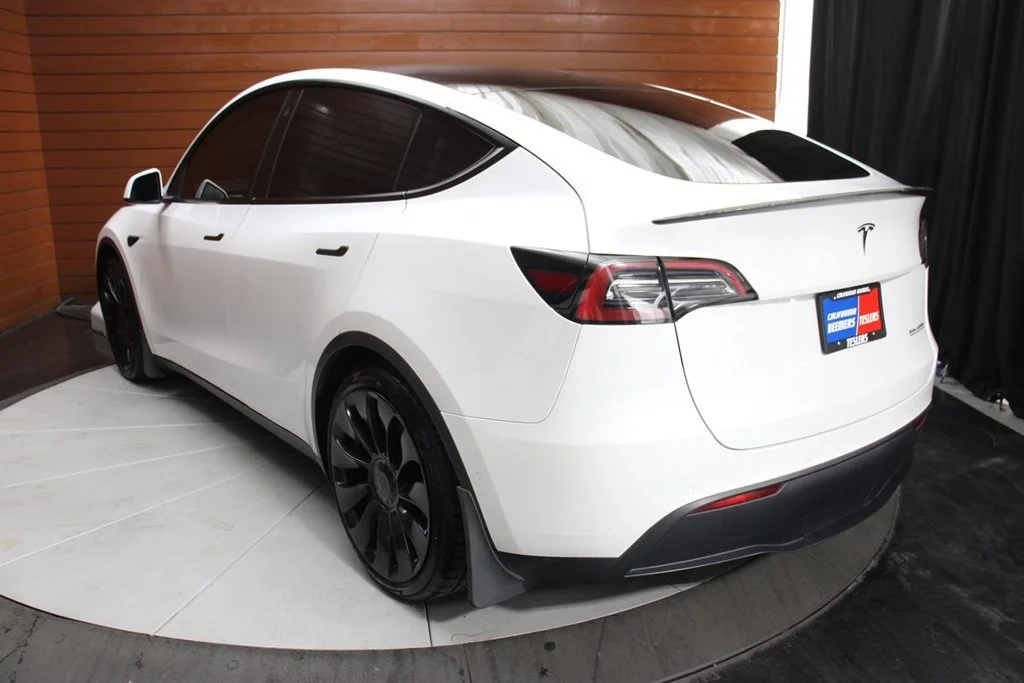 Used 2022 Pearl White Multi-Coat Tesla Performance image 6