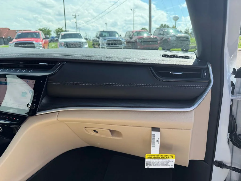 New 2026 White Jeep Limited image 33